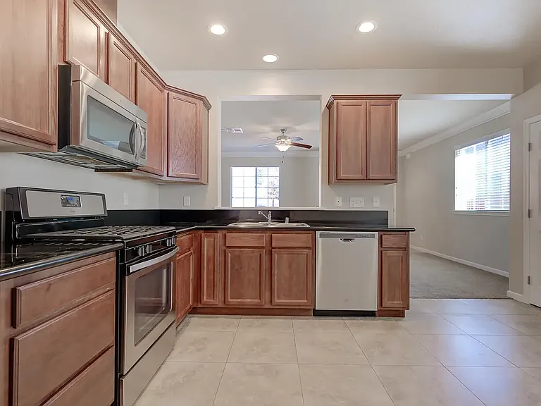 678 Mission De Oro Dr — Photo 3