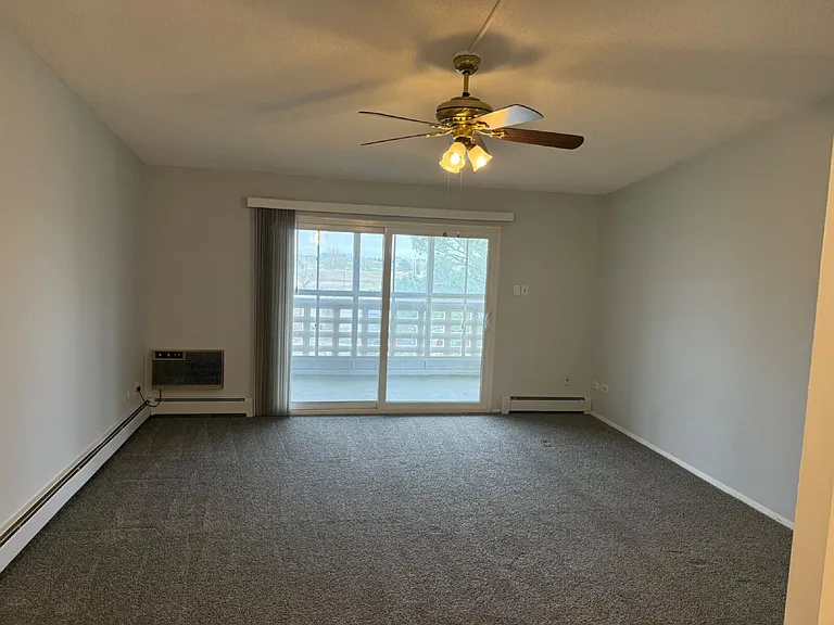 350 S Clinton St #6D — Photo 10