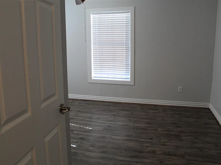 2914 Pitzlin St — Photo 11