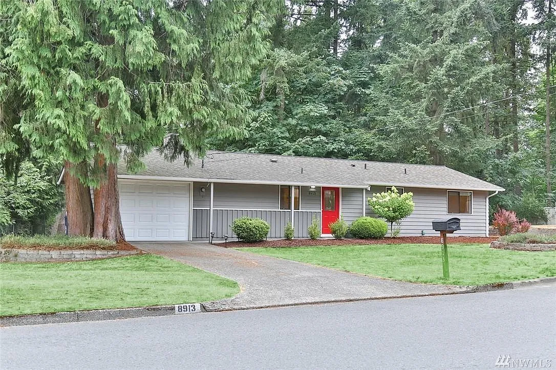 8913 121st Ave SE photo 1