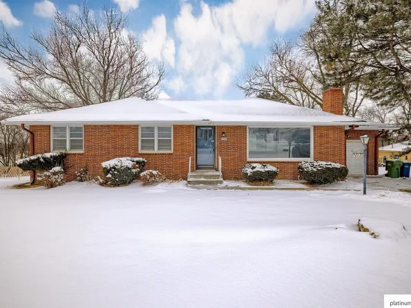 7602 S 30th St, Bellevue, NE 68147