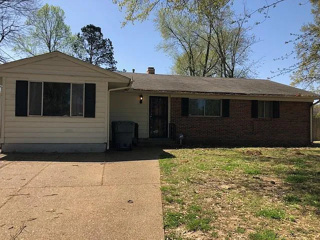 461 Green Acres Rd — Photo 5