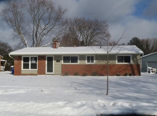 2717 Cumberland Dr, Ann Arbor, MI 48104