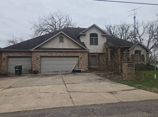25622 Lake Rd, Saint Cloud, MN 56301