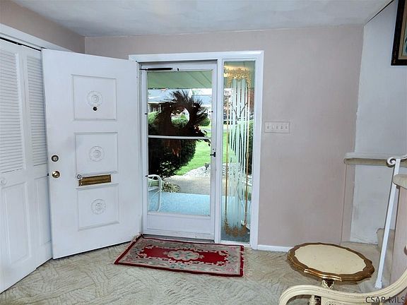 5th image of 111 Lakewood Ave