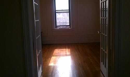 5th image of 16309 Crocheron Ave APT 4A