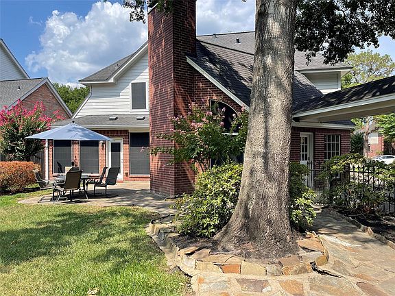 2nd image of 16107 Winchmore Hill Dr