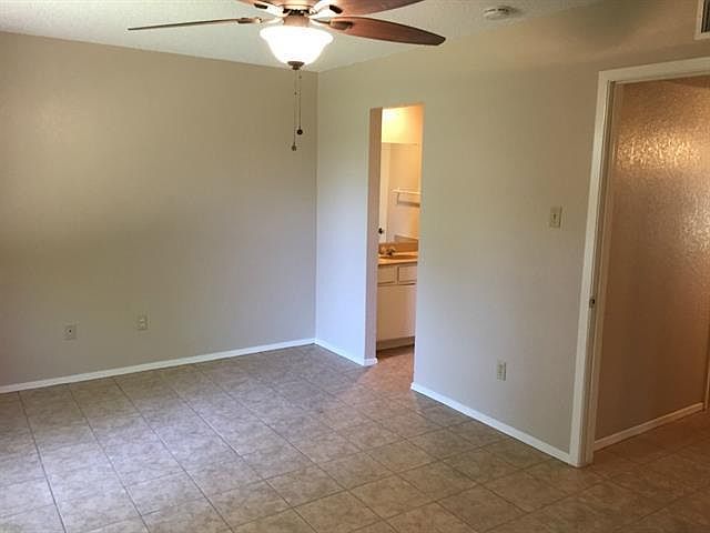 2nd image of 3714 Hulen Park Cir