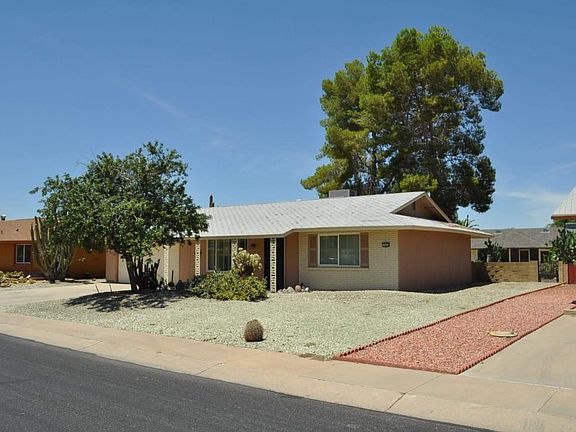 3rd image of 19434 N Signal Butte Cir