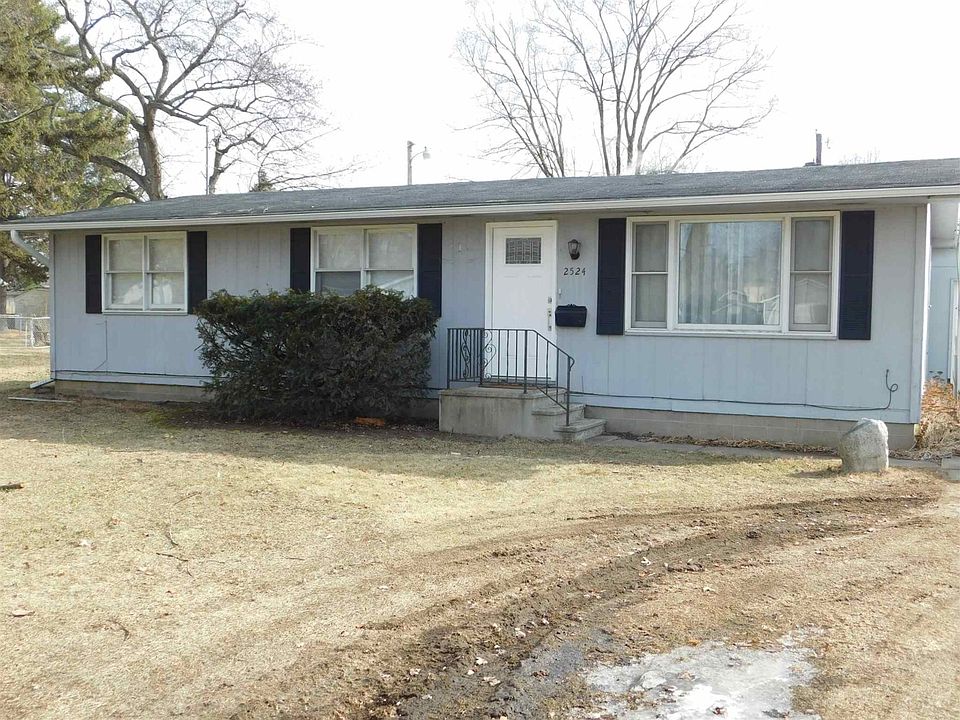 1st image of 2524 Pleasant Plain Ave