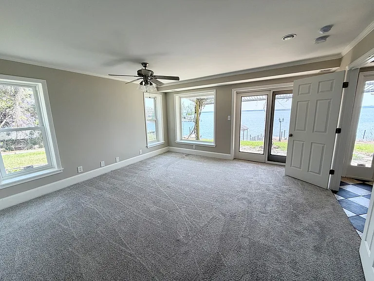 321 Cove View Ct — Photo 26