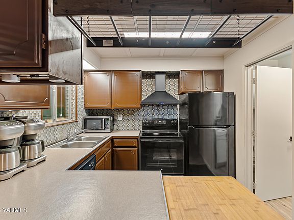 5th image of 100 N 56th Ave APT 7