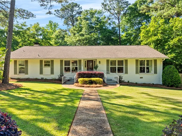 1700 Arrowhead Ave, Opelika, AL 36801