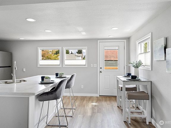 5th image of 7415 S Tacoma Avenue