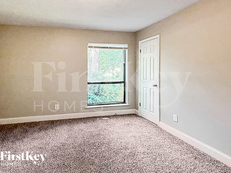 103 Walnut Way — Photo 15