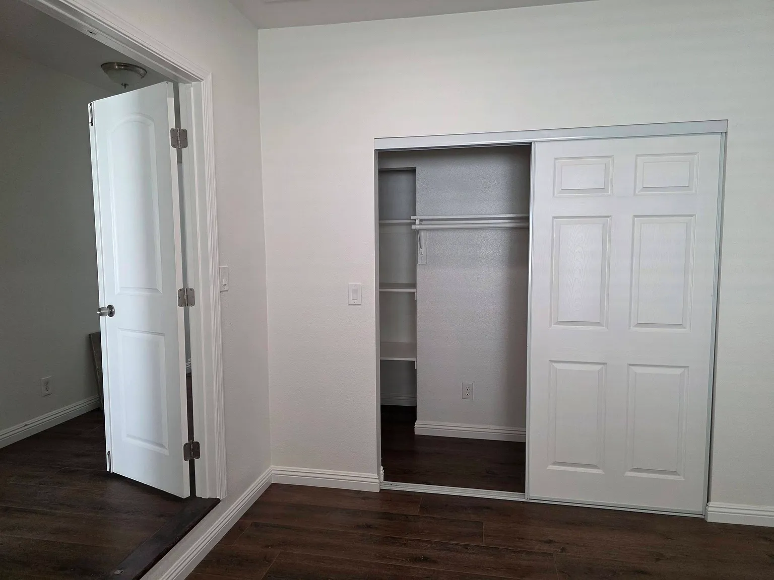 2028 S Grandridge Ave — Photo 3