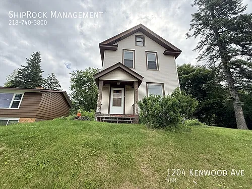 1204 Kenwood Ave Photo 1