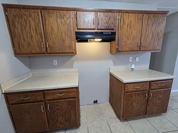 5th image of 4866 Royal Run Dr