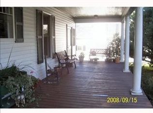 53 Maple St, Dexter, ME 04930