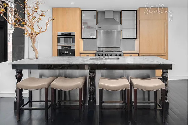 Sold by Stribling | media 4