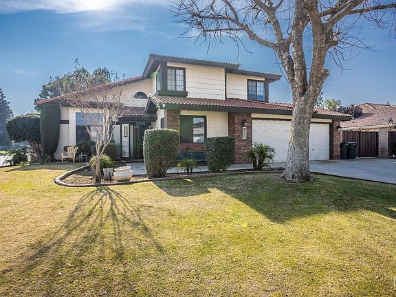 3rd image of 7001 Aztec Way
