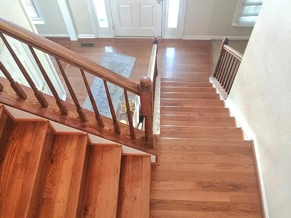 5th image of 16 Cedarview Ct