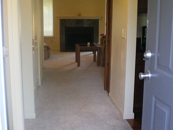 4th image of 23718 13th Ln S APT 9-03
