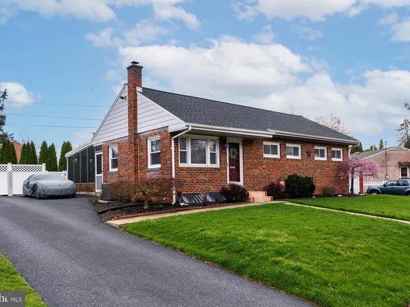 3201 Cloverfield Rd, Harrisburg, PA 17109