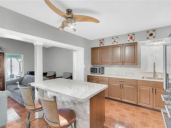5th image of 519 Brighton Way