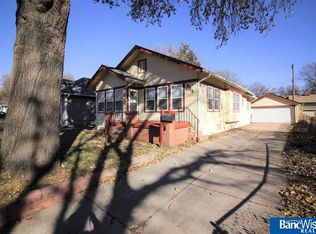 934 S 31st St, Lincoln, NE 68510
