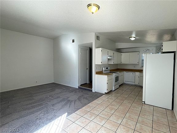 4th image of 7425 Lattimore Dr
