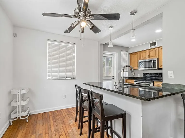 601 Swann Dr #603 — Photo 9