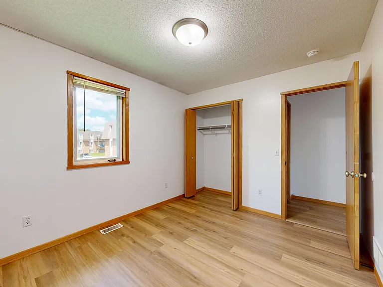 Bedroom #1: Upper Level