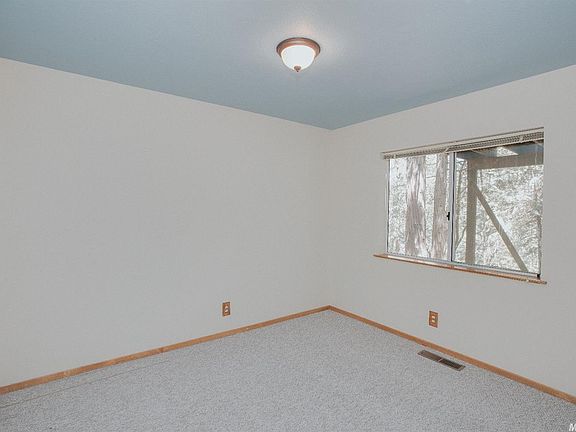 5th image of 17220 Smokey River Dr