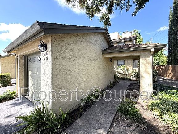 2nd image of 1633 Porter Way