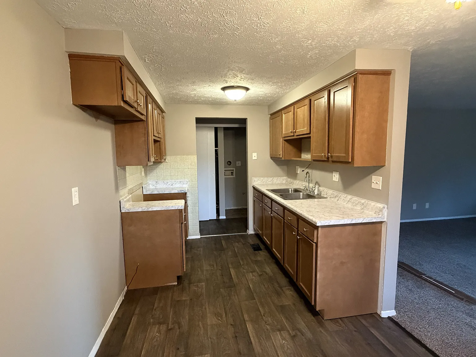 2 bed, 910 sqft, $1,475 — Photo 4