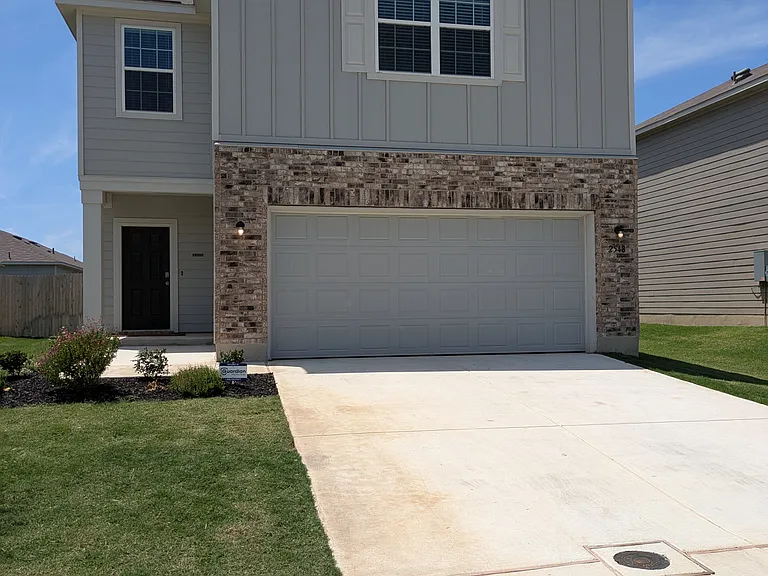 2548 Windle Ln — Photo 2