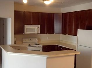 726 Hidden Springs Dr, Lewis Center, OH