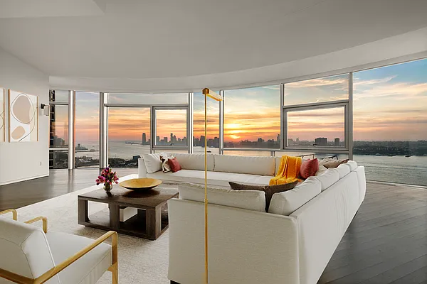 Rented by Corcoran | media 4