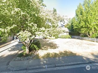 1301 100th Ave NE, Bellevue, WA