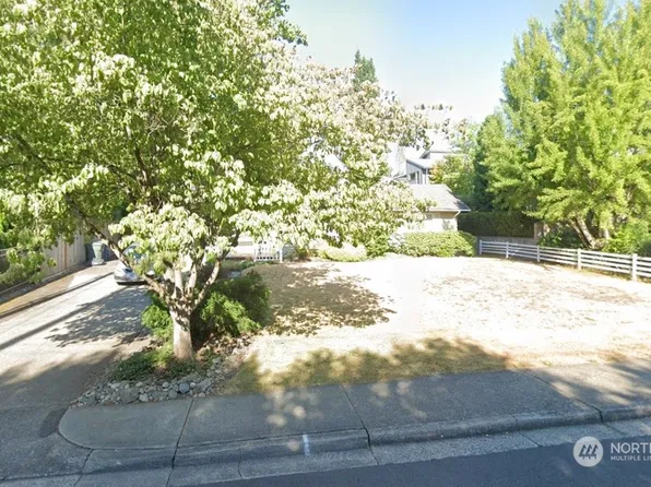1301 100th Avenue NE, Bellevue, WA 98004