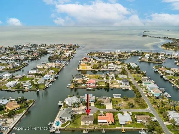 4374 7th Isle Dr, Hernando Beach, FL 34607
