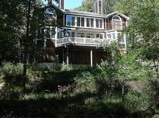 442 Autumn Dr, Bangor, PA 18013