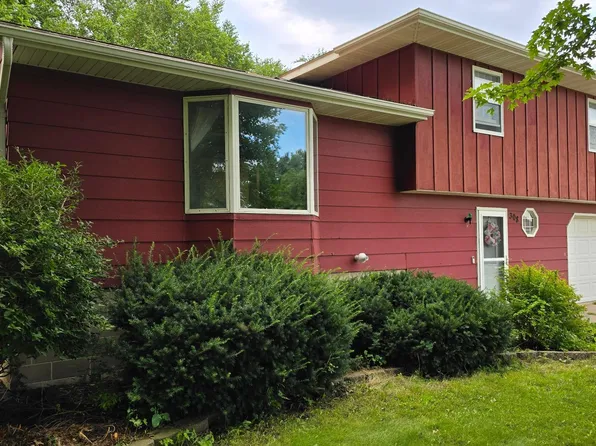 308 8th St NE, Fulda, MN 56131