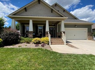 9735 Rookwood Cir, Ooltewah, TN 37363