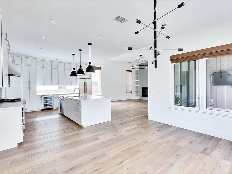 2509 Euclid Ave — Photo 23