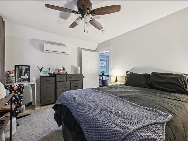 906 Southbridge St #2 — Photo 8