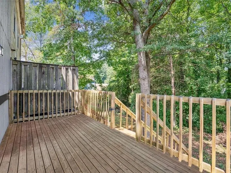 6458 Bedford Ln — Photo 18