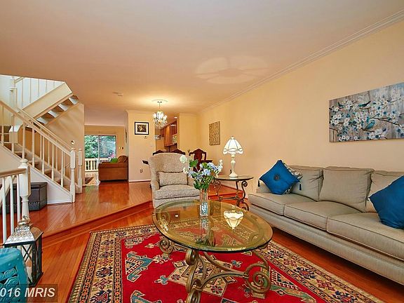 4th image of 7031 Ashleigh Manor Ct