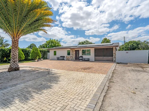 4650 Sutton Terrace S, West Palm Beach, FL 33415